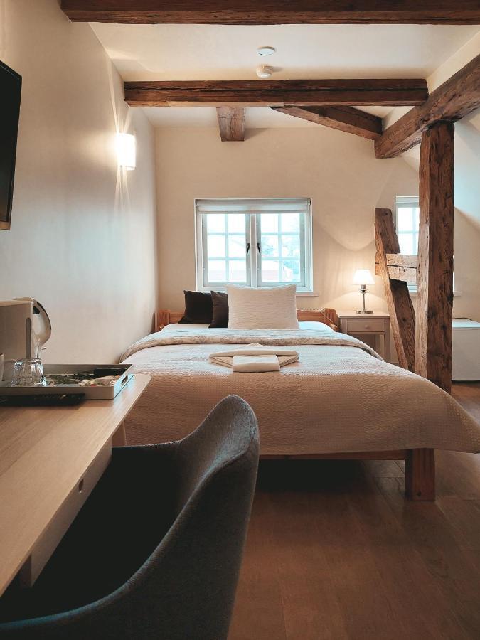 Kupfernams Hotel Ventspils Bagian luar foto