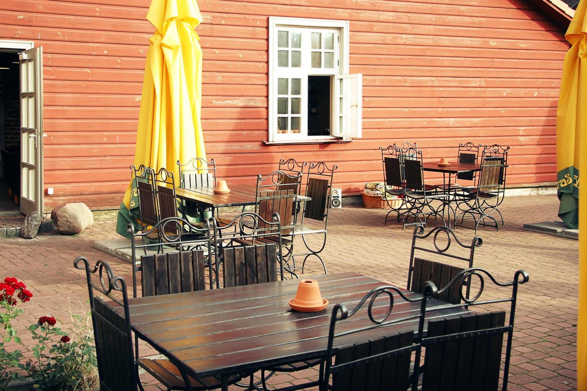 Kupfernams Hotel Ventspils Bagian luar foto