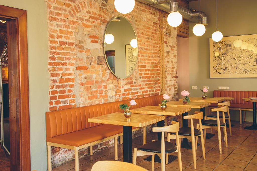 Kupfernams Hotel Ventspils Bagian luar foto